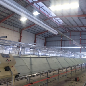 BÀN IN LỤA NGHIÊNG HÌNH NÓN MẶT KÍNH