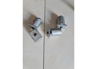 Con bọ sắt cữ bàn in lụa